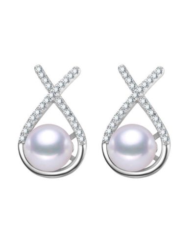 Lilah – Round Pearl Earrings