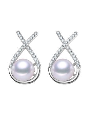 Lilah – Round Pearl Earrings