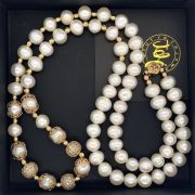 Marie – Fresh Water Pearls Necklace with Gold Balls