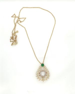 Olga – Gold Necklace with Teardrop Shaped Pendant