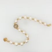 Mya – Fresh Water Pearls Bracelet with Gold Balls