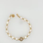 Mya – Fresh Water Pearls Bracelet with Gold Balls