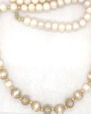 Marie – Fresh Water Pearls Necklace with Gold Balls