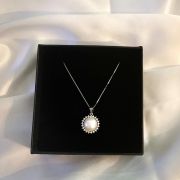 Kae – Sterling Silver Necklace with Fresh Water Pearl Pendant