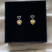 Bonita Y – Heart Shaped Dangle Crystal Earrings with Yellow Stone