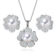 Reni – Sterling Silver Rose Shaped Earrings and Necklace with Fresh Water Pearl