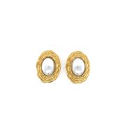 Olivia – Gold Mega Stud Earrings