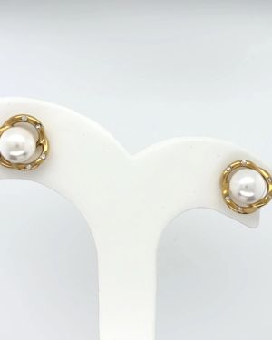 Mimi – Freshwater Pearl Stud Earrings